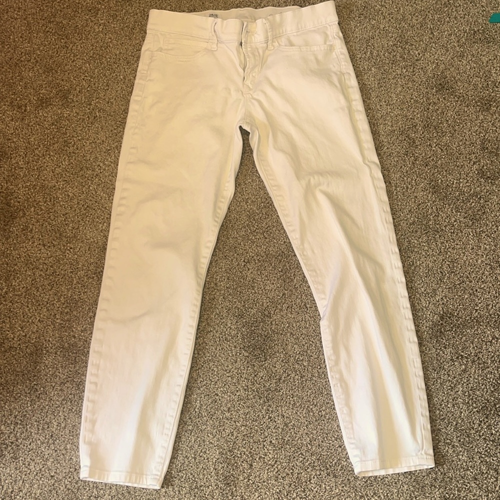 White Gap jeans